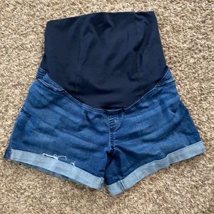 Isabel maternity by Ingrid & Isabel shorts- size 4